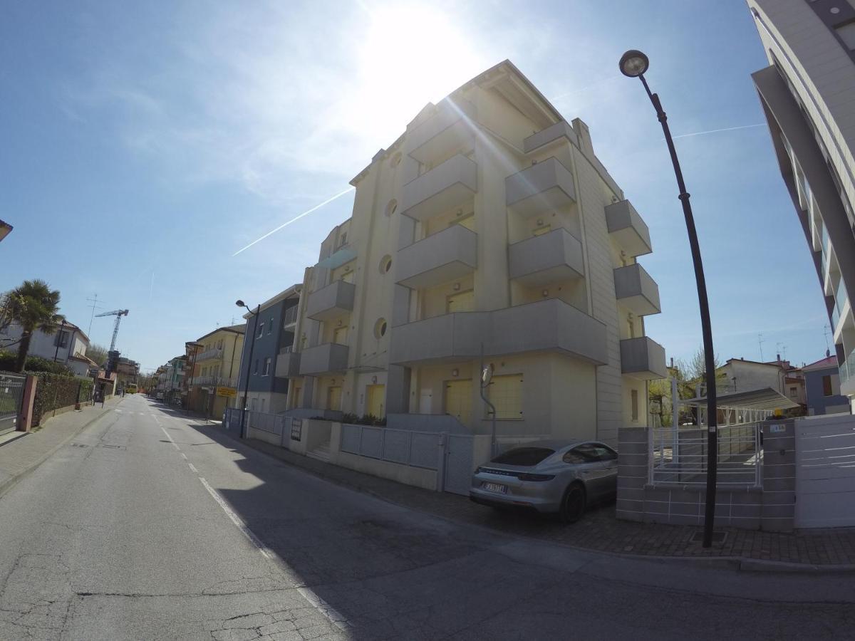 Attico Margherita - Agenzia Cocal Apartamento Caorle Exterior foto