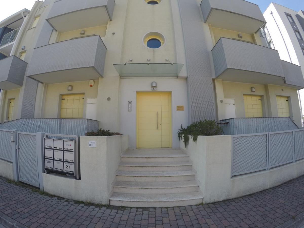 Attico Margherita - Agenzia Cocal Apartamento Caorle Exterior foto